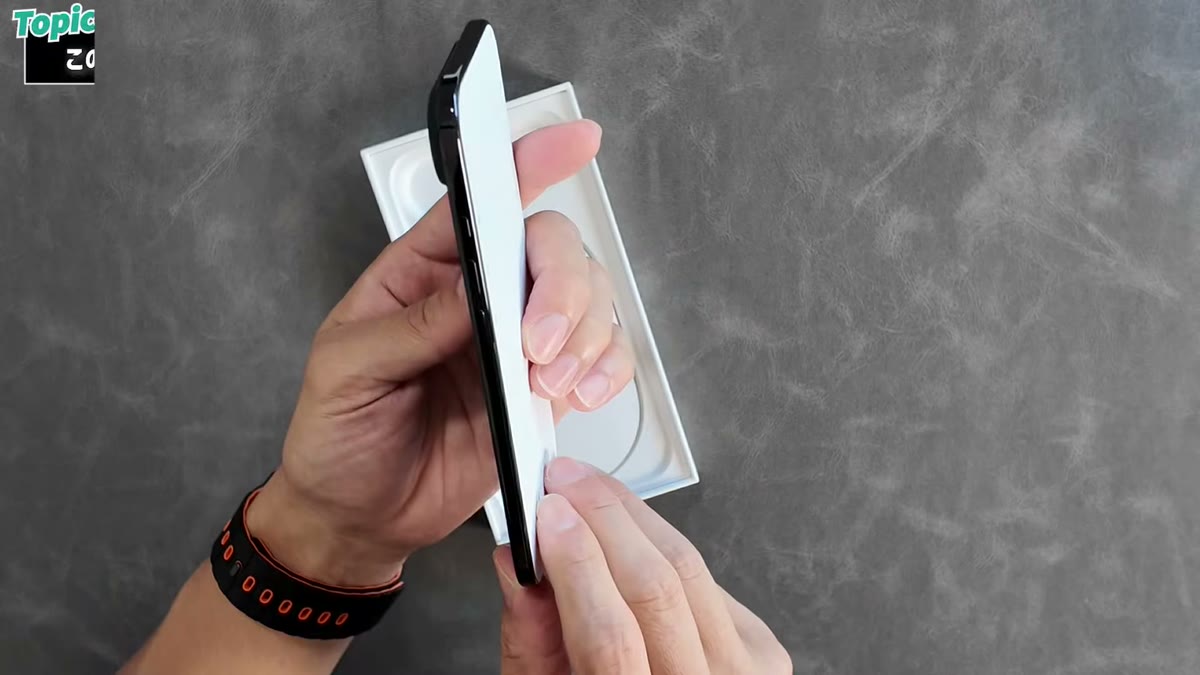 開封して思わず「うっす」と声が出たiPhone Air